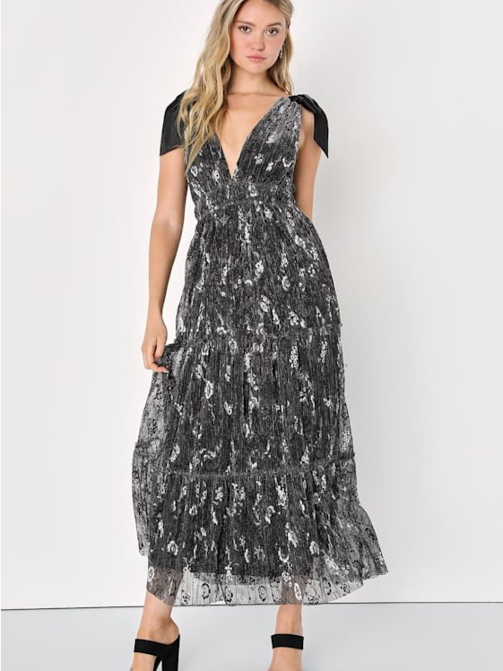 Lulu's Black & White Floral V-Neck Tie-Shoulder Maxi Dress